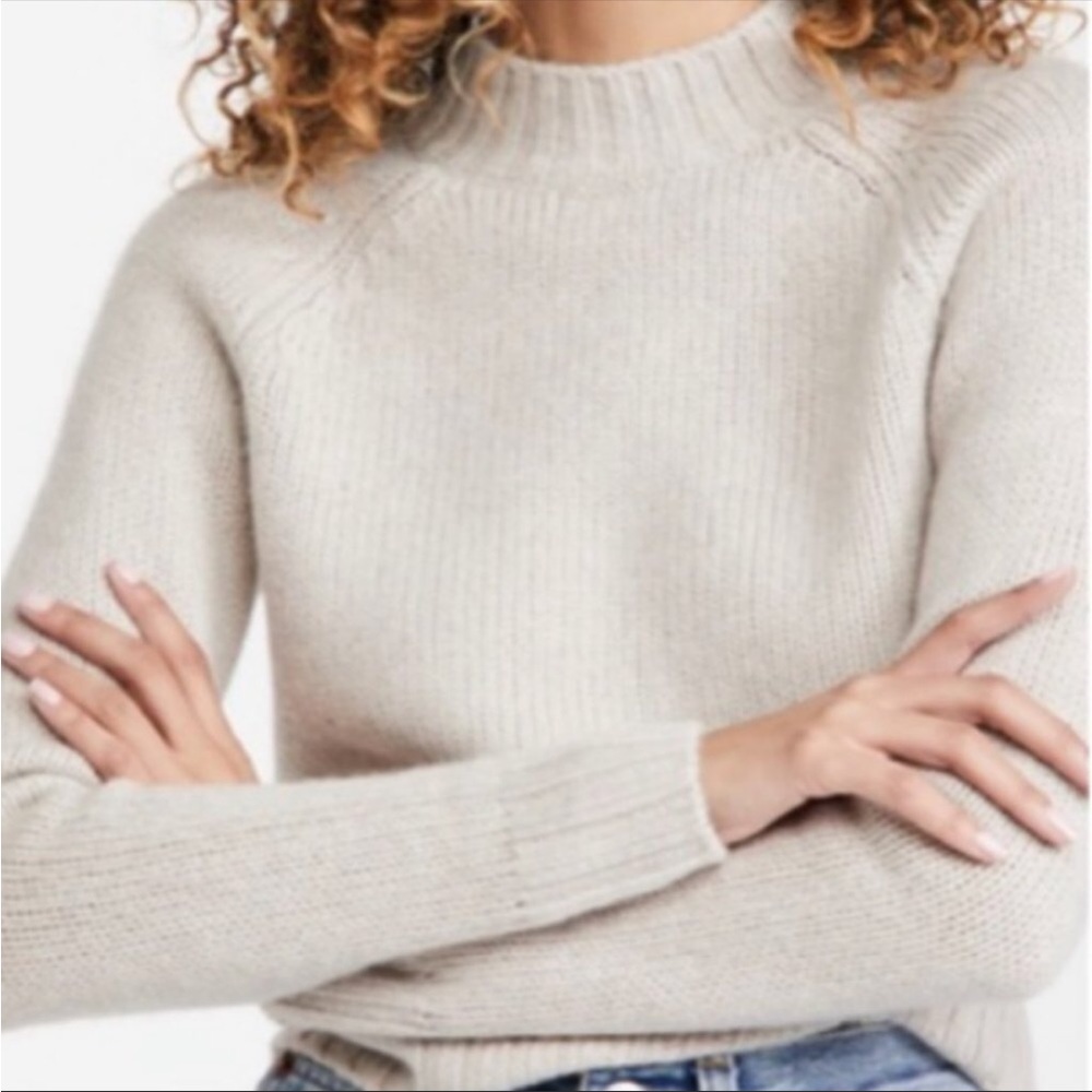 Vince 100% Cashmere Cream  Turtleneck Sweater